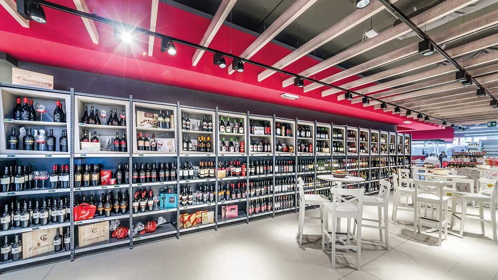 heda wine shelves in supermarket