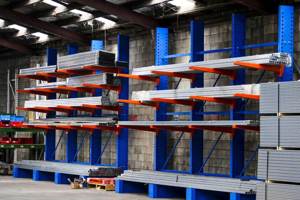 what-is-cantilever-racking-post-Suitable-for-Heavy-Cargo-Storage