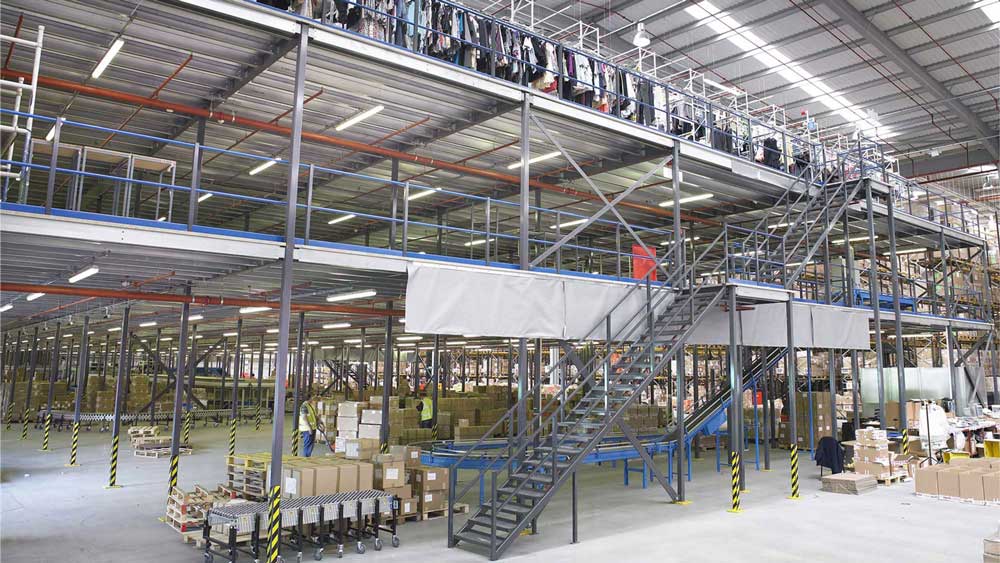 Flexibility-for-mezzanine-floor-in-warehouse