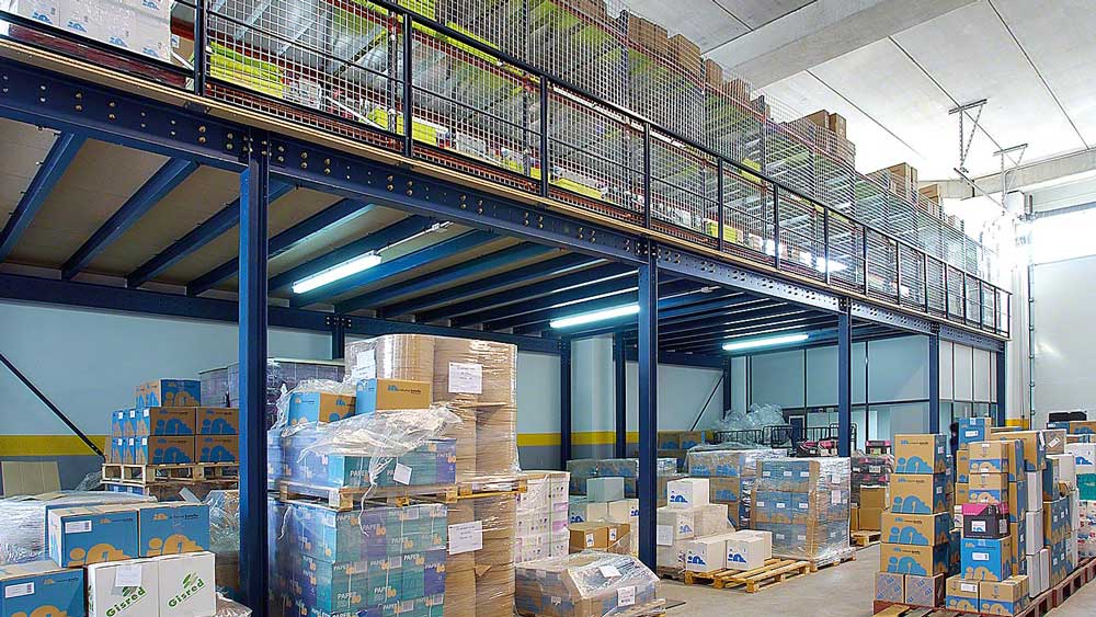 warehousing-and-distribution-for-mezzanine-floor-in-warehouse