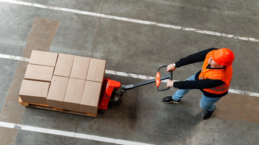 How Much Does a Pallet Jack Weigh - featured image